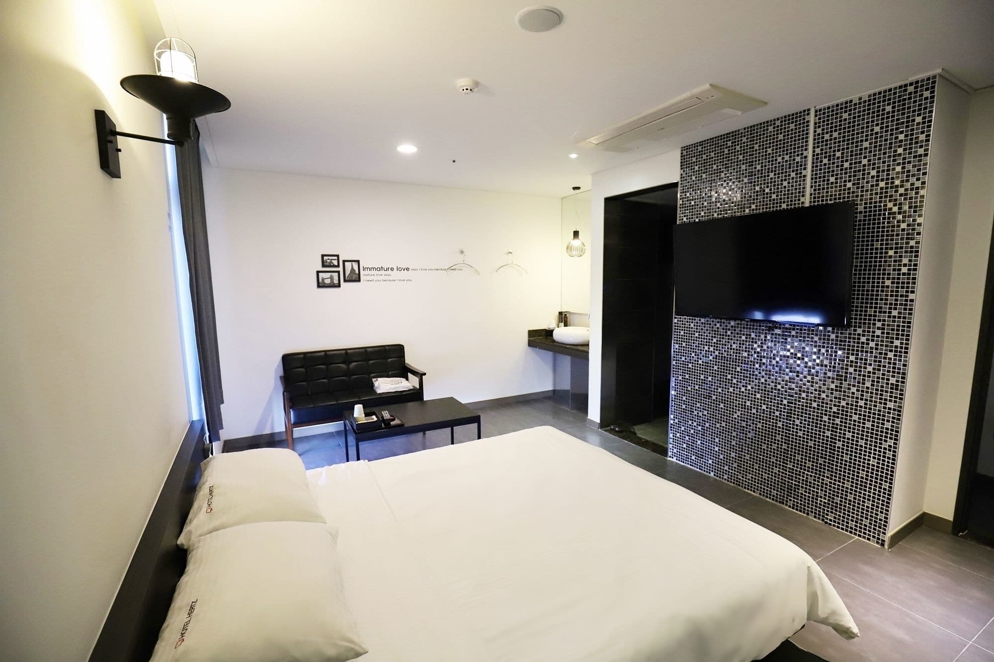Hertz Hotel 2*